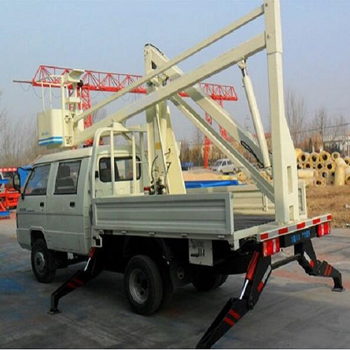 曲(qǔ)臂式升(sheng)降機