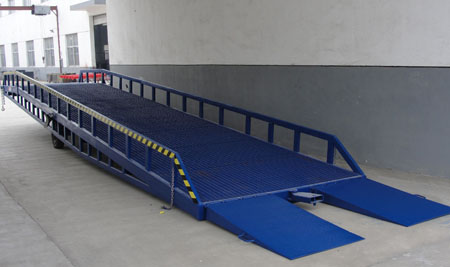 移動式登(dēng)車橋